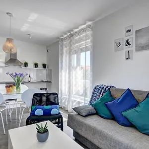 https://apartment-log-in.pula-hotels.org